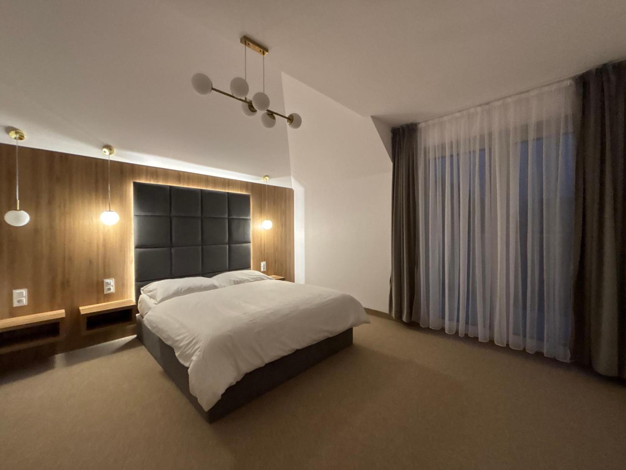 Resort Eden - Domki, Pokoje, Apartamenty Jastrzębia Góra Buitenkant foto